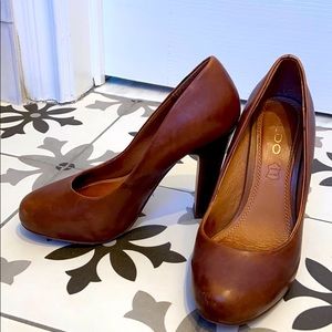 Brown Pumps